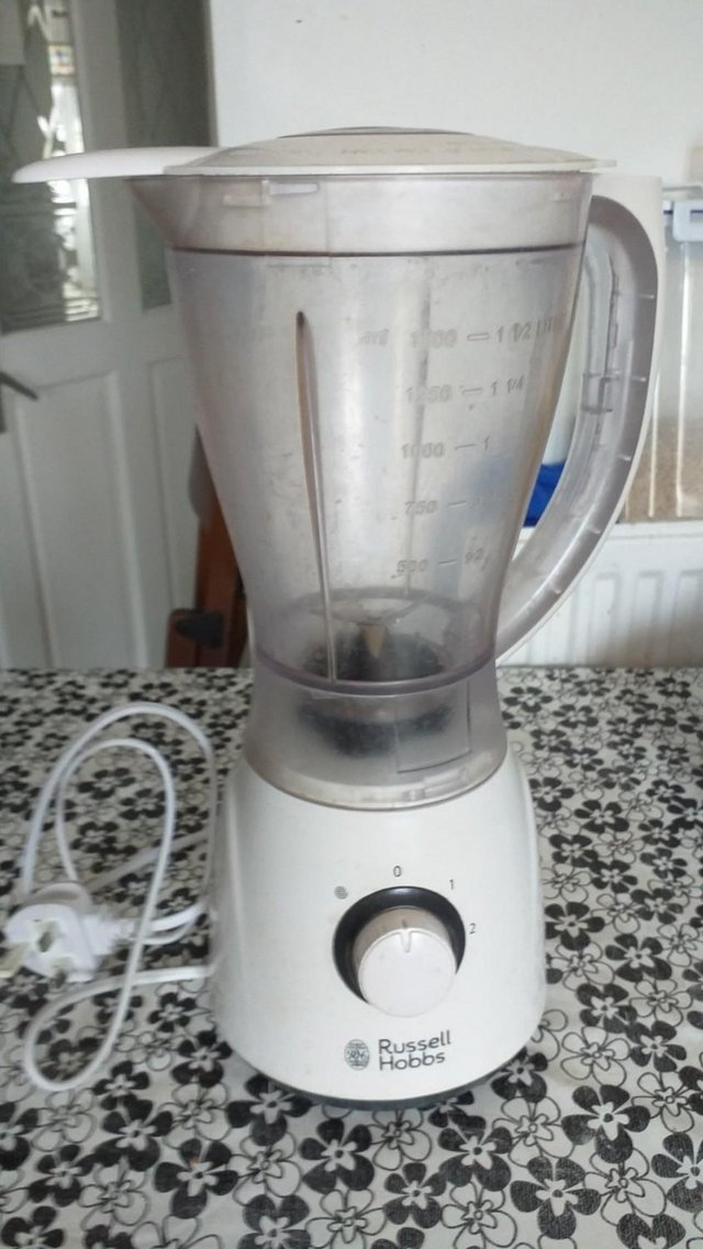 Preview of the first image of Russell Hobbs Go Create 1.5L White Plastic Jug Blender.