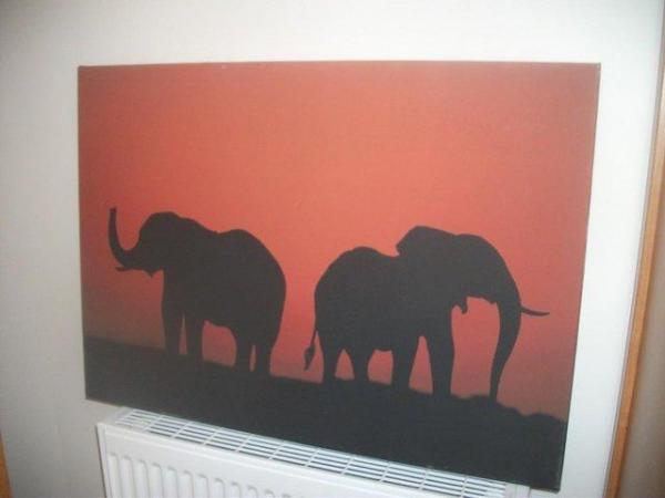 Image 1 of ELEPHANT CANVAS(terracotta/brown)
