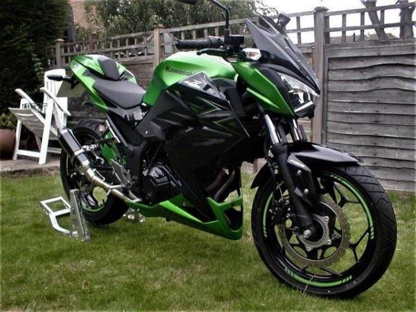 Image 1 of kawasaki z300 only 1400 miles immaculate