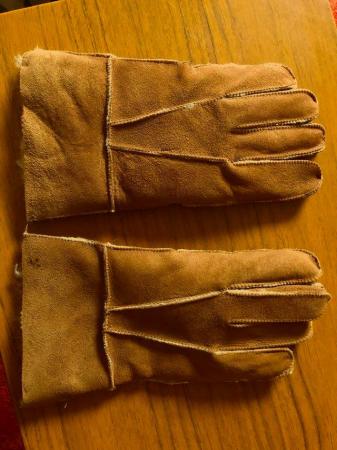 Image 1 of NEW SHEEPSKIN GLOVES IN SIZE LARGE