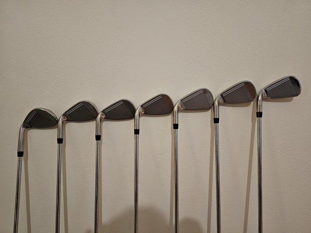 Preview of the first image of Full set callaway Rogue ST Max golf clubs.