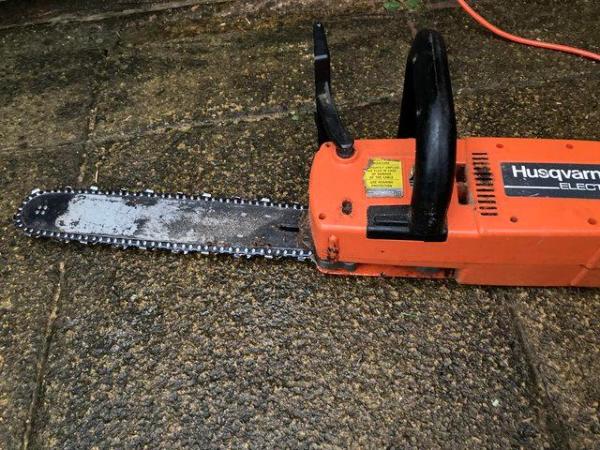 Image 3 of Husqvarna Electric Corded Chainsaw