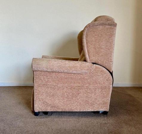 Image 10 of LUXURY ELECTRIC RISER RECLINER PINK CHAIR ~ CAN DELIVER