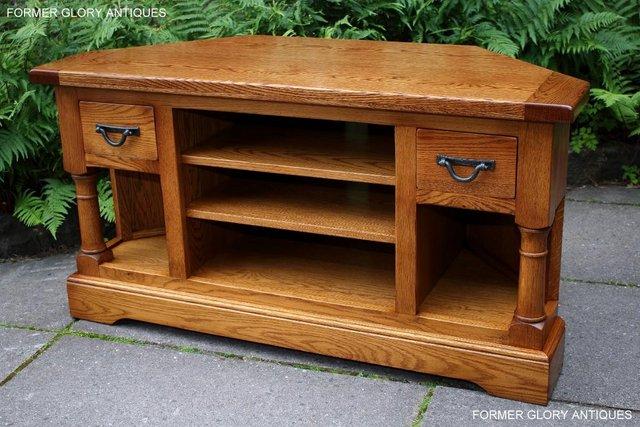 Image 107 of AN OLD CHARM FLAXEN OAK CORNER TV CABINET STAND MEDIA UNIT