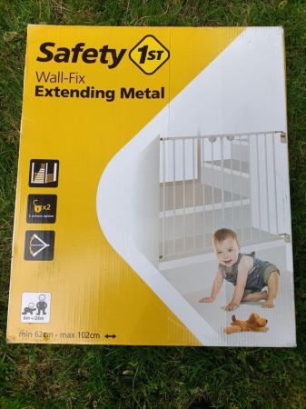 Image 1 of New Safety 1st pair of wall-fix extending metal stair gates