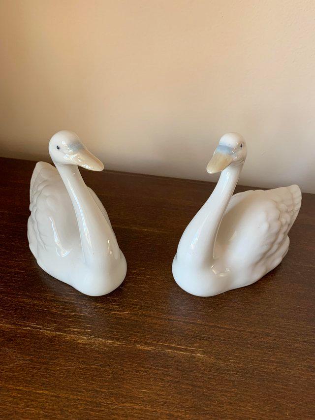 Preview of the first image of Pair of small China swans in white.