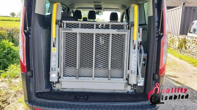 Image 10 of 2014 Ford Tourneo Custom Trend Diesel Wheelchair Accessible