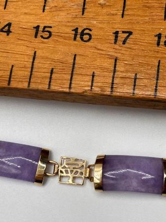 Image 2 of 375 9ct yellow gold lavender Jade Chinese bracelet