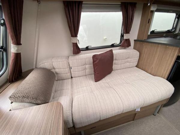 Image 9 of Coachman Pastiche 565/4, 2015, 4B Caravan *Fixed Single Beds
