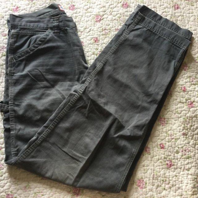 Preview of the first image of Men’s OLD NAVY Charcoal Utility Trousers, W33 L33 1/2.