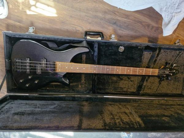 Image 2 of Tanglewood Reb 4 Rebel base guitar/case/ practice amp
