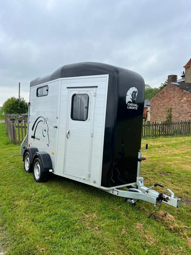 Preview of the first image of Horse trailer - Cheval liberte touring country.