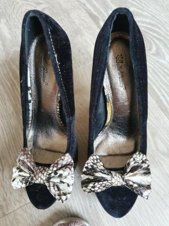 Image 1 of Belle Woman size 37 black high heel platform shoes