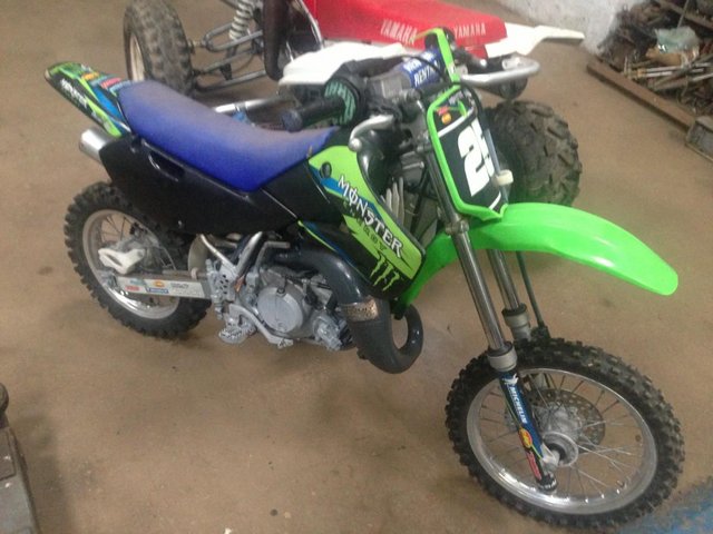 Preview of the first image of KAWASAKI KX 65 MOTOCROSS 2008 NEEDS WORK HENCE VERY CHEAP..