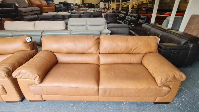 Image 4 of Santino apollo tan leather 3+2 seater sofas