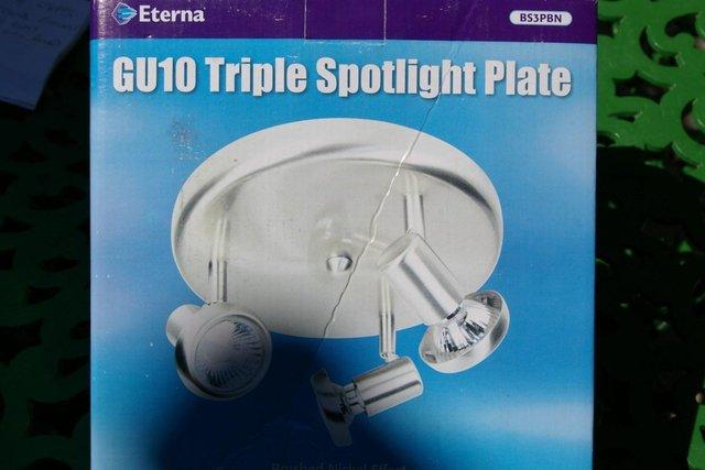 Preview of the first image of Triple spot light plates.