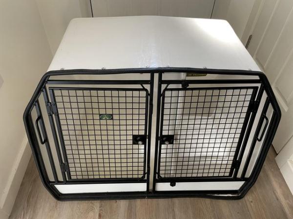 Image 3 of Lintran Dog Box for sale.
