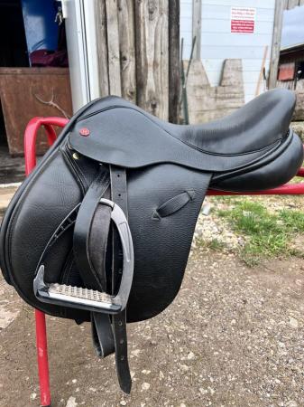 Image 3 of Hastilow concept saddle 15inch Kent and masters