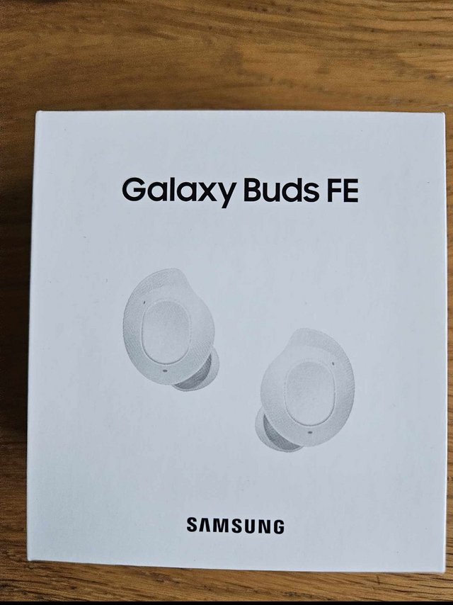 Preview of the first image of GALAXY BUDS FE BRAND NEW NEVER USED.