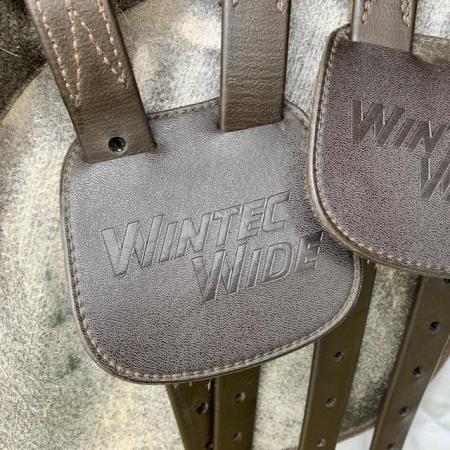 Image 5 of Wintec wide 17.5 inch general purpose saddle