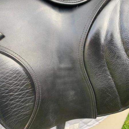 Image 9 of Kent and Masters 17 inch  S series jump saddle