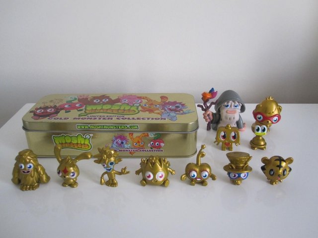 Preview of the first image of Moshi monsters figure bundle 5.