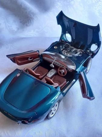 Image 3 of MAISTO Jaguar xk180 Green/Blue die-cast model car