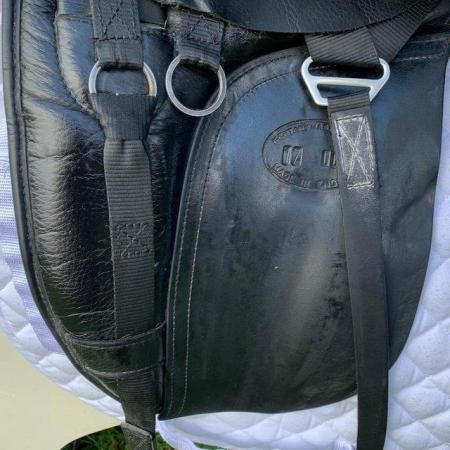 Image 4 of Kent & Masters 17" Low Profile Dressage saddle (S2834)