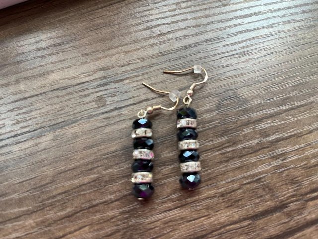 Preview of the first image of Beautiful black/dark navy bead/”diamonte” bracelet earrings.