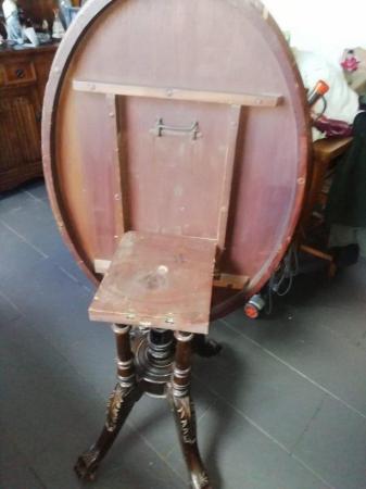 Image 1 of Reduced VICTORIAN OVAL INLAID WALNUT TILT TABLE£23