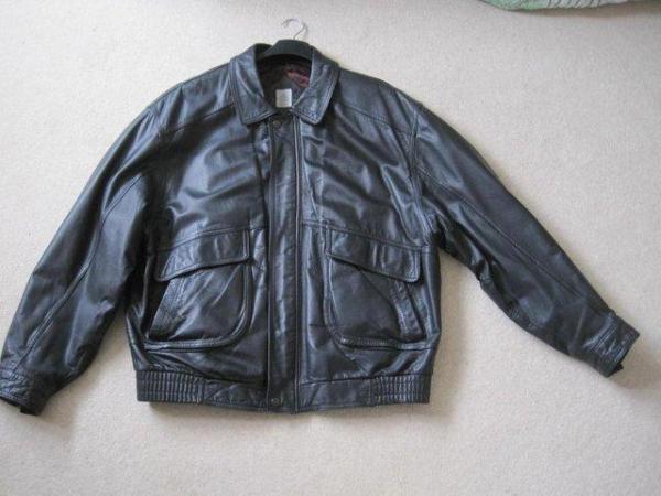 Image 2 of Gents Black Leather Jacket Size Extra Large