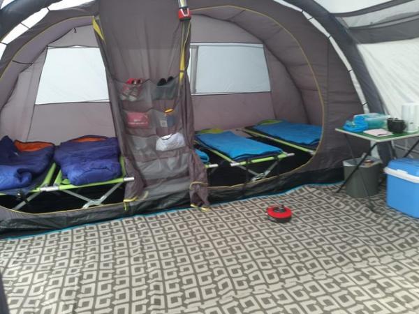 Image 1 of Horizon Air family tent