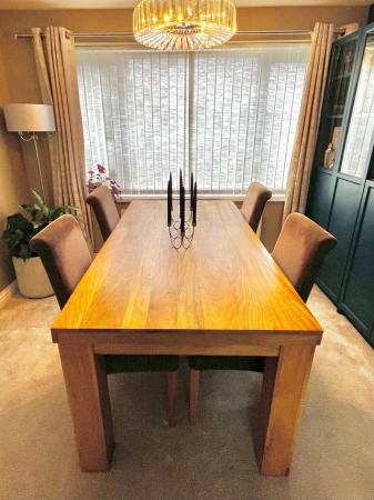Image 2 of Solid mango wood table with 4 chairs