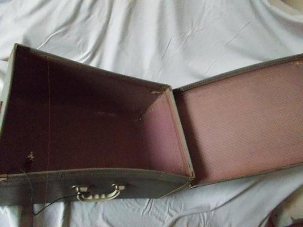 Image 6 of 1950s Ladies weekend suitcase, rare side hinged, with key