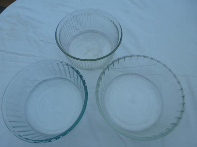 Preview of the first image of Three Pyrex dishes approx. seven inches in diameter.