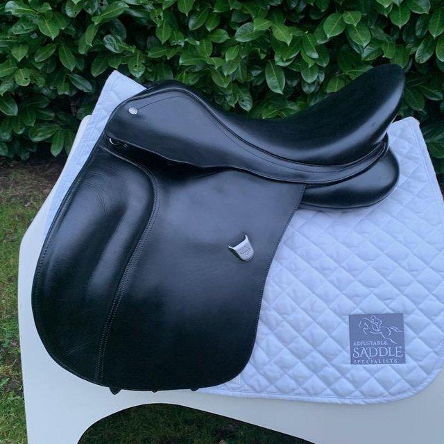 Preview of the first image of Bates17 inch Vsd all purpose saddle.