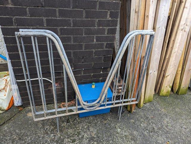 Preview of the first image of Two used Stubbs Anti weave grills.