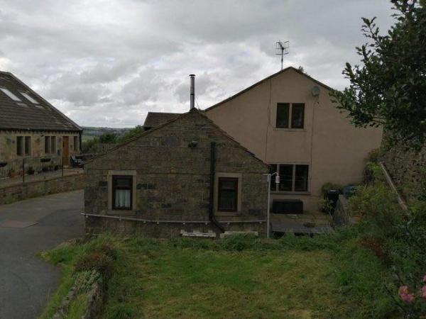 Image 3 of Large 3 bedroom Cottage with 1.6 acres, BD22 9SX