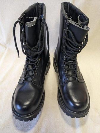 Image 2 of Work boots/Paraboots with steel toe caps