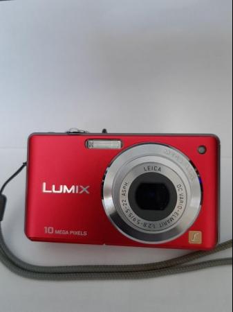 Image 1 of Panasonic Lumix DMC FS-62 10Mp Digital Camera - Metallic Red