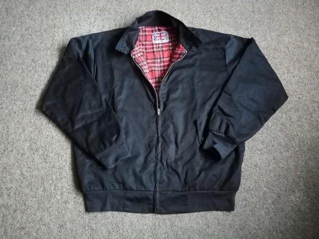 Preview of the first image of Men's Casual Black Cotton Jacket Size Large.