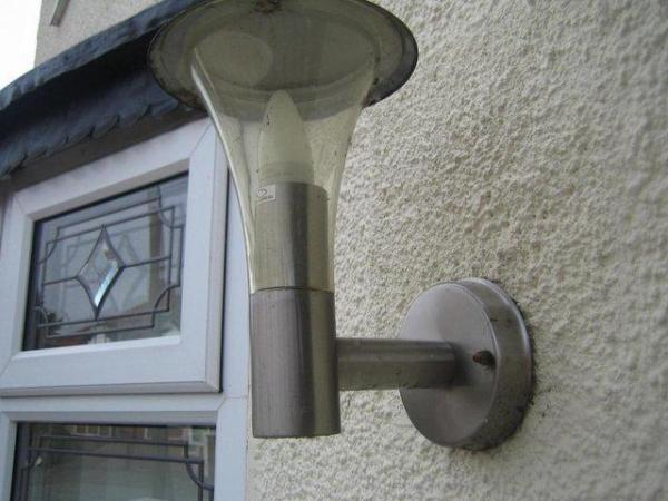 Image 2 of Two mains outdoor lights