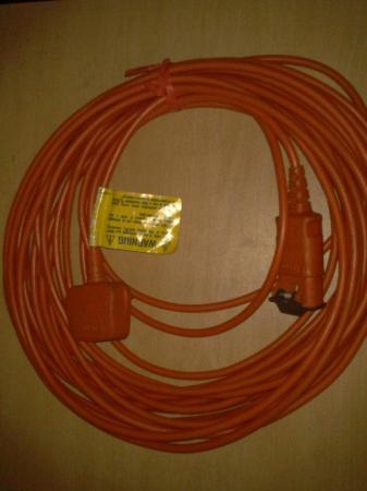 Image 2 of Flymo 15M extension lead used new £10
