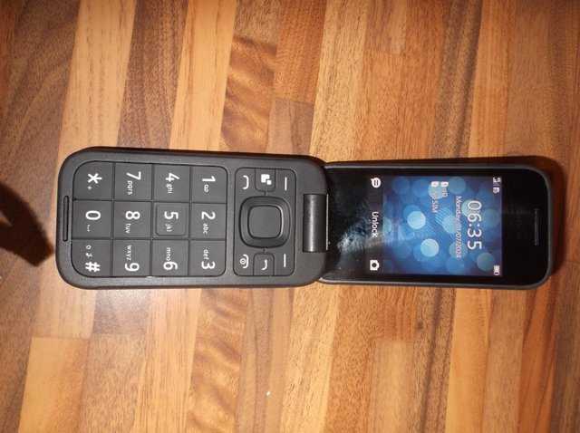 Preview of the first image of Nokia 2660 4G dual sim Mobil phone.