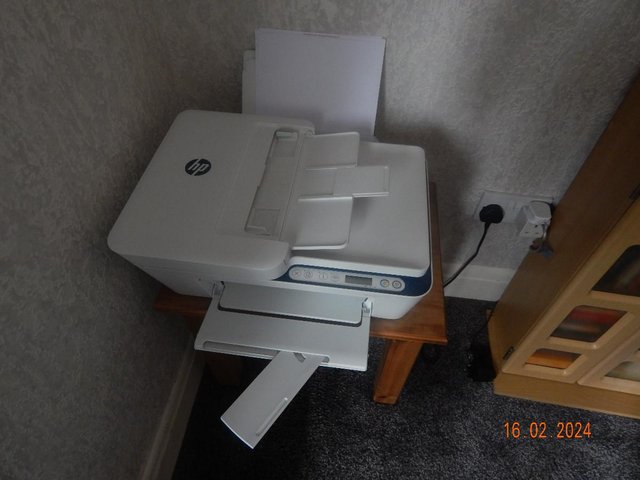 Preview of the first image of HP Deskjet 4100e printer Excellent Condition.