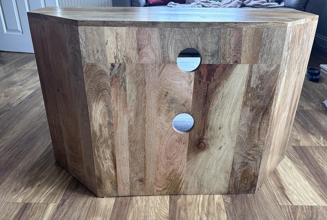 Image 3 of Wooden OAK furniture land TV table