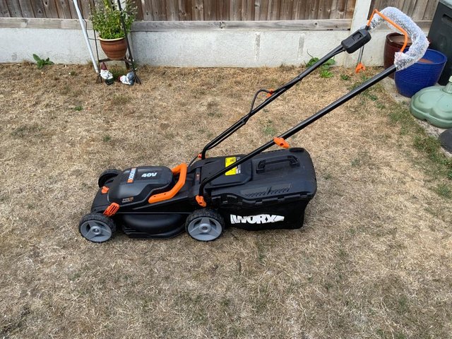 Worx Battery Lawn Mower very good condition