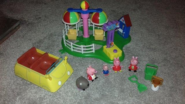 Preview of the first image of PEPPA PIG BUNDLE (Car,fairground,x5 figures,etc).