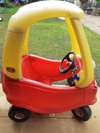 Image 1 of For sale Little tikes car