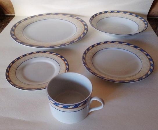 Image 3 of 40 Piece TIENSHAN fine china. Excellent condition.